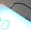 LED部への給電は有線で行う（撮影：防犯システム取材班）