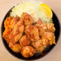 ガスト、カキフライと唐揚げを豪快に盛りつけた丼！その名も「特盛カキからドーーン」