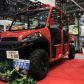 昨年10月に大型特殊自動車ナンバーを取得済みの「RANGER CREW 900」。最大5人まで乗車できる（撮影：防犯システム取材班）