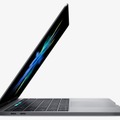 新型MacBook Proの評判は？ Touch Barへの期待、SDカードスロット廃止を残念がる声など