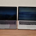 最新のMacBook Pro（左側）と、筆者が使う2014年発売のMacBook Pro Retina、どちらも13インチのモデルを比べてテストした