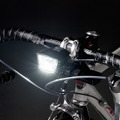 サンワダイレクトのモバイルバッテリー付きの自転車用LEDライト「800-BYLED6BK」