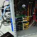 PCI-Express版2枚、PCIバス版4枚、GV-MVP/HZが2つと圧巻の構成