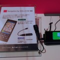 　WIRELESS JAPAN 2008のウィルコムブースでは、スマートフォン「WILLCOM 03」やUMPC「WILLCOM D4」などの端末を展示し、誰でも触れるようになっている。