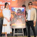 3月25日公開の映画『キングコング：髑髏島の巨神』の日本語吹替えに挑戦した佐々木希とGACKT