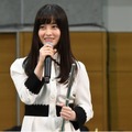 佐藤勝利＆橋本環奈、116名の生徒と一緒に演奏！「泣きそうです!!」