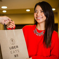 食をターゲットに日本の文化へ入り込む……「UberEATS」