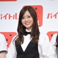 乃木坂46・白石麻衣、松村沙友理、高山一実が受付嬢など制服姿で登場