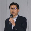 壇上で新サービスを説明するソニーネットワークコミュニケーションズの細井邦俊氏