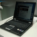 　東芝は、プライバシーフィルター装置を装備したノートPCを参考出品していた。