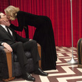 TWIN PEAKS: (C) TWIN PEAKS PRODUCTIONS, INC. (C) 2018 Showtime Networks　Inc.SHOWTIME and related marks are registered trademarks of Showtime Networks Inc.,A CBS Company. All Rights Reserved.