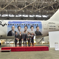 JAL、「西郷どん」特別塗装機を就航！鈴木亮平が搭乗客を見送り
