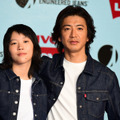 リア・ドウと木村拓哉【撮影：岸豊】