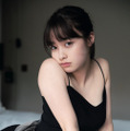 （C）『橋本環奈写真集「NATUREL」』撮影：JIMMY MING SHUM 講談社