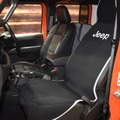 Jeep Wrangler車内に設置された日本産の防水カバー