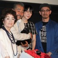 倍賞千恵子、藤竜也、西田尚美、小林聖太郎監督【撮影：小宮山あきの】