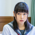 桜井日奈子、34年ぶり復活の『ヤヌスの鏡』で優等生・不良の二役に挑戦