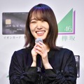 菅井友香【写真：竹内みちまろ】