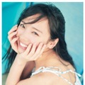 日向坂46・齊藤京子 1st写真集『とっておきの恋人』（発行：主婦と生活社、撮影：岡本武志） 通常版裏表紙