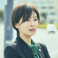 （C）2021映画「さんかく窓の外側は夜」製作委員会 （C）Tomoko Yamashita/libre