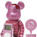 　サンリオは24日、「ハローキティ」をレーザー刻印した「iPod mini」と、クマ型フィギア「BE@RBRICK」のセット製品「iPod mini ＆ Hello Kitty BE@RBRICK Set」を限定販売すると発表した。