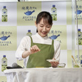 吉岡里帆がエプロン姿で“バリスタ見習い”! 苦手なお菓子作りも克服?