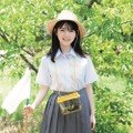 乃木坂46・筒井あやめ、現役高校2年生の夏休みグラビア公開!