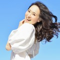松田聖子、40周年記念アルバム収録のセルフカバー楽曲「瞳はダイアモンド」MV公開 画像