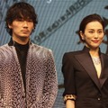 綾野剛、米倉涼子【撮影：浜瀬将樹】