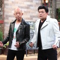 革ジャン兄弟のバイきんぐ小峠＆サンドウィッチマン富澤（C）フジテレビ