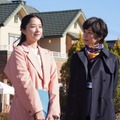 左から）鈴木保奈美、堀田真由（C）フジテレビ