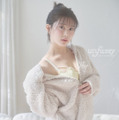 伊藤純奈1st写真集『unfussy』