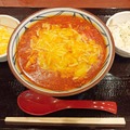 とろ～り濃厚チーズが激うま！丸亀製麺「トマたまカレーうどん」の新作を一足先に試食！