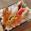 鮨龍儀の「海鮮モリモリプレミアム弁当」（2484円）