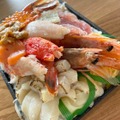 鮨龍儀の「海鮮モリモリプレミアム弁当」（2484円）