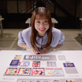 橋本環奈、「ONE PIECEカードゲーム」に夢中！