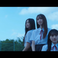 乃木坂46の5期生楽曲「バンドエイド剝がすような別れ方」MV公開