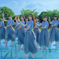 乃木坂46の5期生楽曲「バンドエイド剝がすような別れ方」MV公開