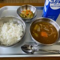 学校給食が食べられる！？新感覚キャンプ場にカフェ 『SHINODA CAFE』がオープン