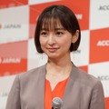 篠田麻里子【写真：竹内みちまろ】