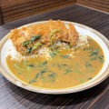 手仕込チキンカツカレー（撮影：渡邉）