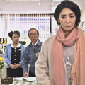 左から）山村紅葉、大村崑、片平なぎさ（C）フジテレビ