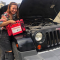 新山千春、愛車“jeep”との2ショット公開「何年乗り続けてもワクワクする」