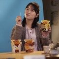 ​梅沢富美男、“濃厚な白塗りメイク姿”も！川栄李奈と多彩な「からあげクン」の味を表現