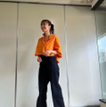 新山千春の爽やかコーデに反響「足ながっ！！」「いつも綺麗」