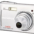 オリンパス、3万円前後の初心者向け500万画素薄型デジカメ「CAMEDIA X-600」 画像