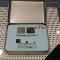 富士通のWiMAXチップセット。下段の左からベースバンドLSI、RFモジュール、電源チップ。上段はチップセットのモジュール