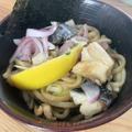 汁無しさばラーメン　撮影：渡邉