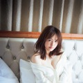写真集に掲載のないアザ―カット　(C)松田忠雄／講談社