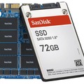 SSDドライブの写真（SunDisk SSD SATA 5000 1.8